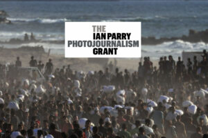 Ian Parry Photojournalism Grant do 31 sirepnia 2026